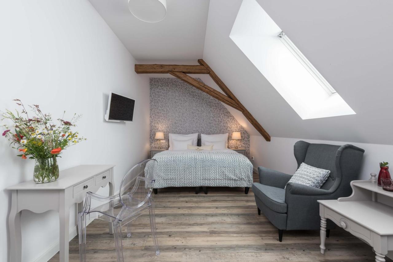 Hotel Na Kmine Obristvi Zewnętrze zdjęcie