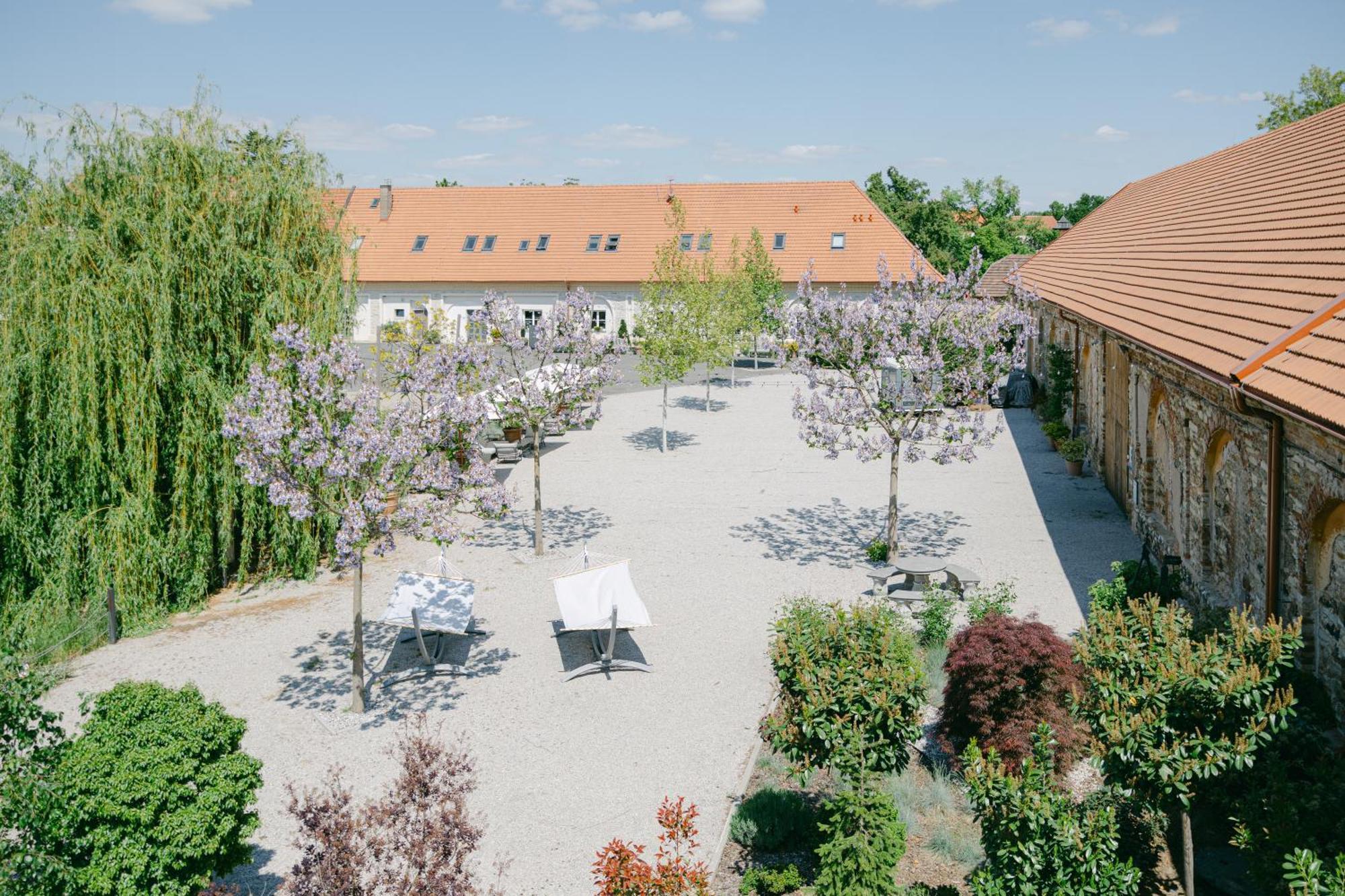 Hotel Na Kmine Obristvi Zewnętrze zdjęcie